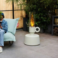 Lampe Fatboy Flamtastique - Gris Clair -Mobilier De Jardin 104684 lampe huile fatboy flamtastique gris clair ambiance