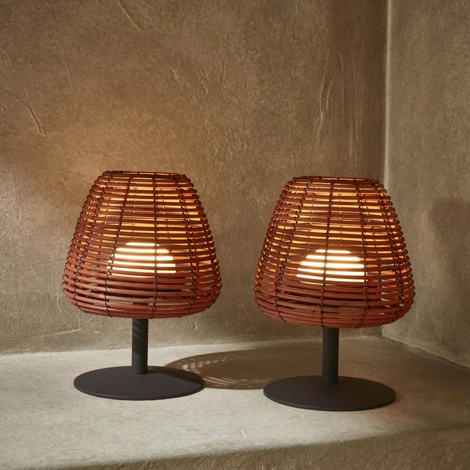 Lampe LED Nomades Sans Fil En Rotin Naturel (lot De 2) 1 Lampe LED Nomades Sans Fil En Rotin Naturel (lot De 2)