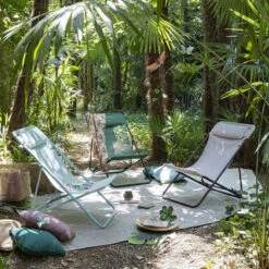 Chaise Longue LAFUMA Maxi Transat Plus - Bleu -Mobilier De Jardin lfm2926 9258 chaise longue lafuma maxi transat plus bleu ambiance 2