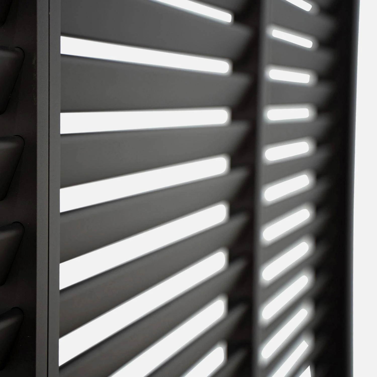 Pergola Bioclimatique Aluminium 3x4 Et Lot De 3 Persiennes 130cm 3 Pergola Bioclimatique Aluminium 3x4 Et Lot De 3 Persiennes 130cm – Image 3