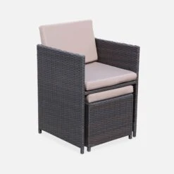 Table De Jardin Encastrable Résine Tressée, 12 Fauteuils Couleur : Marron / Taupe -Mobilier De Jardin wkdgcube12chbn a3805fed80739ef994ef0c303283cb0c
